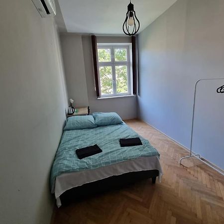 Fantastic Krk - Kr63 Pokoj F Krakkó Kültér fotó